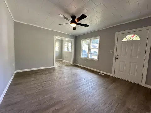 706 Ada, Paragould, AR 72450 photo 3