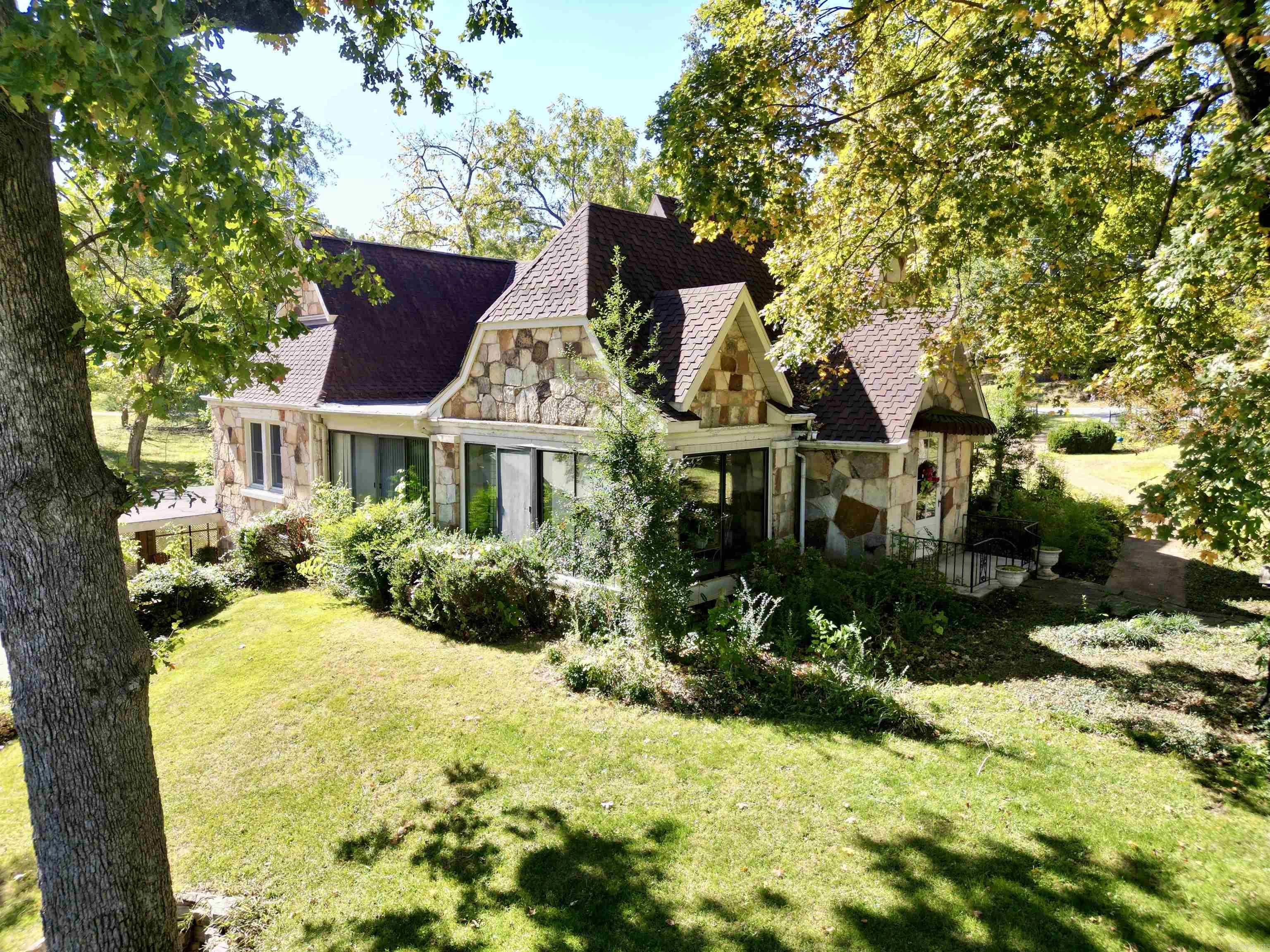 780 Main St