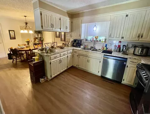 1607 Valley View Dr, Malvern, AR 72104 photo 8