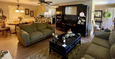 1607 Valley View Dr, Malvern, AR 72104 photo 4