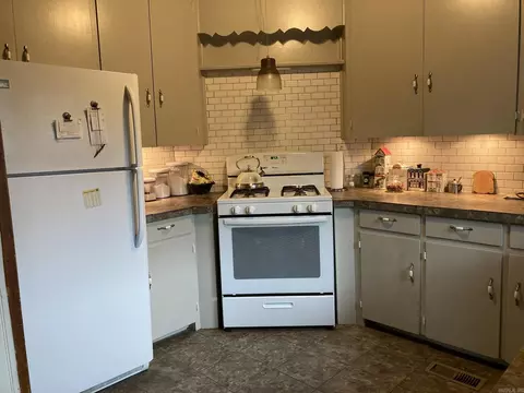 802 River St, Benton, AR 72015 photo 12