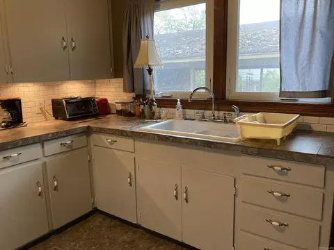802 River St, Benton, AR 72015 photo 13