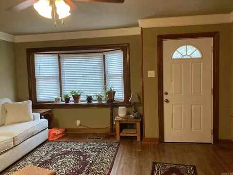 802 River St, Benton, AR 72015 photo 3