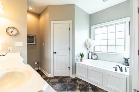 12 Oak Tree Cir, Conway, AR 72032 photo 16