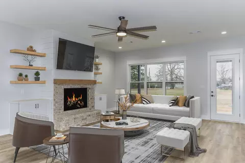 Living - 3602 Highway 154, Oppelo, AR 72110 photo 1 of 1