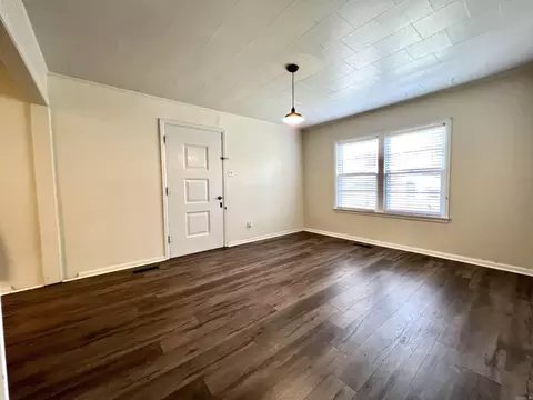 813 Cedar St, Trumann, AR 72472 photo 2