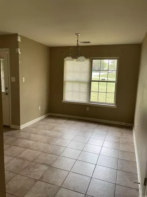 702 Schley, Benton, AR 72015 photo 3