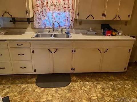 Kitchen - 2743 Highway 88 E, Mena, AR 71953 photo 1 of 2