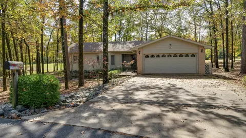 12 Indiana Cir, Hot Springs Village, AR 71909