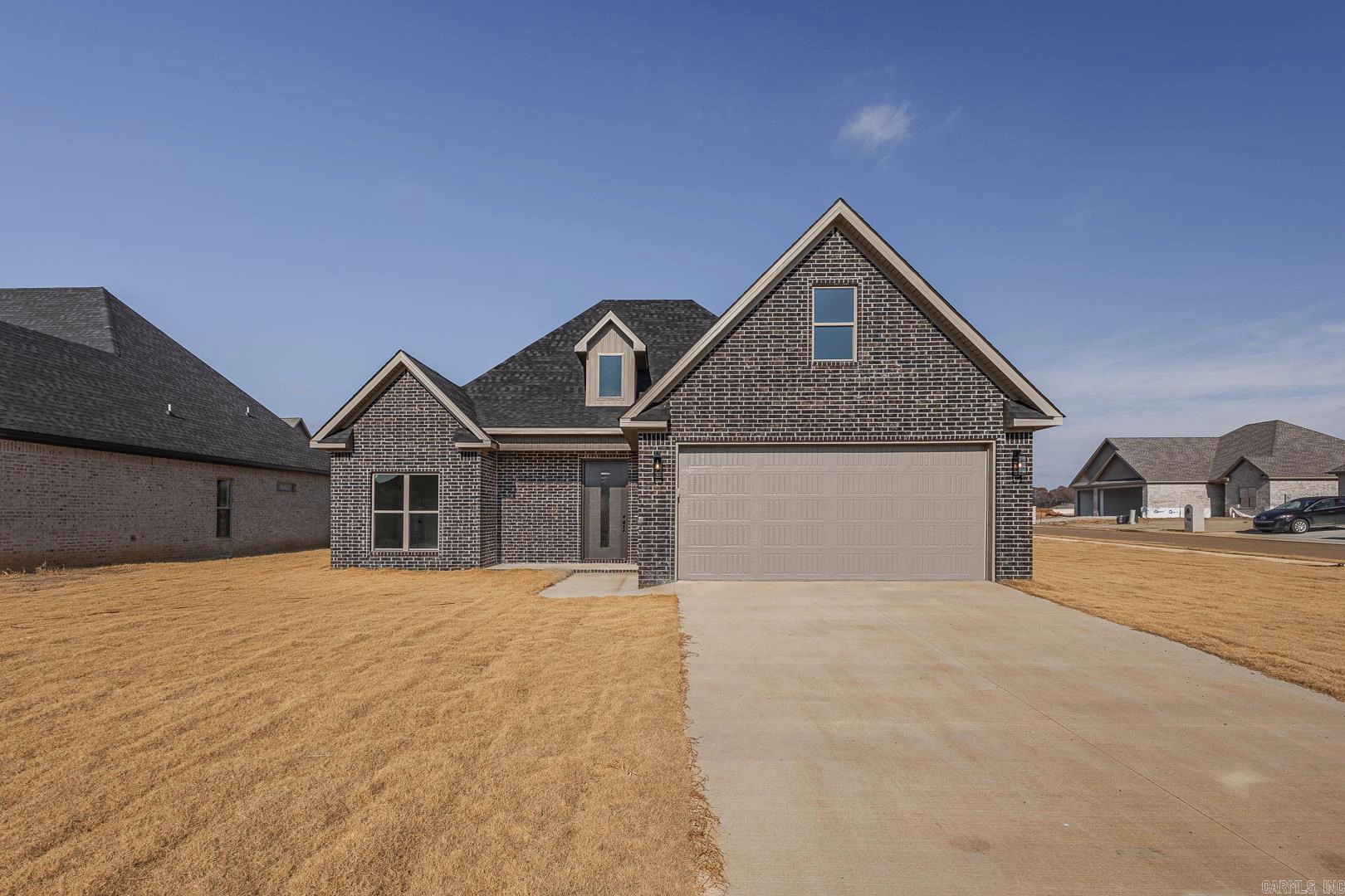 135 Clearwater Dr  