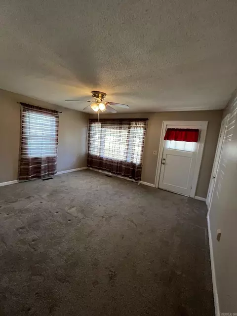 705 Cedar, Searcy, AR 72143 photo 2