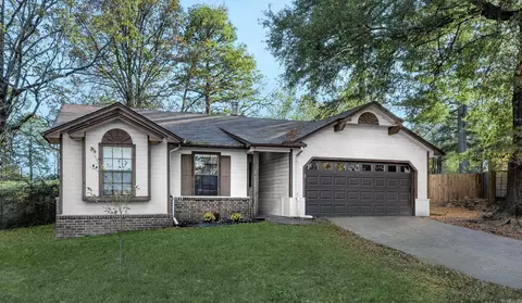 49 Oak Forest Loop, Maumelle, AR 72113 photo 2