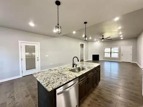 485 E Olive St, Melbourne, AR 72556 photo 7
