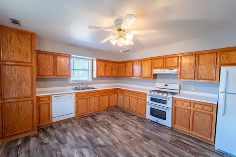 245 Circle Dr, Melbourne, AR 72556 photo 8