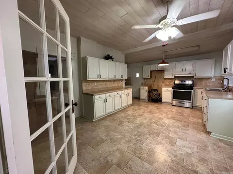 624 Pine Bluff St, Malvern, AR 72104 photo 8