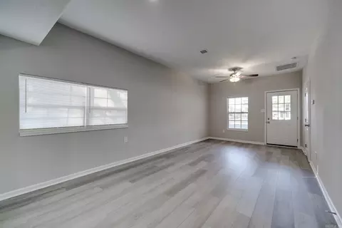 1619 Scott, Conway, AR 72032 photo 6