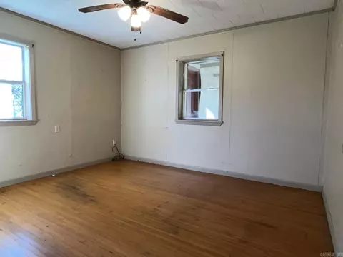 919 Roller Ave, De Queen, AR 71832 photo 3