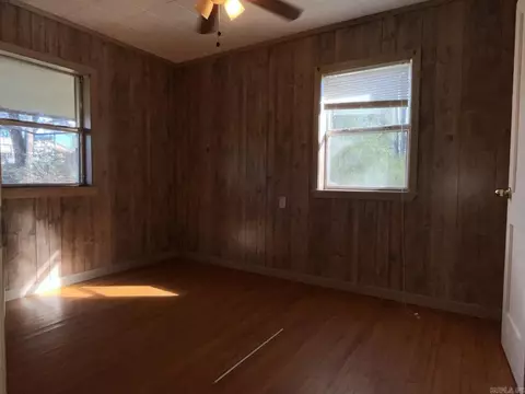 919 Roller Ave, De Queen, AR 71832 photo 2