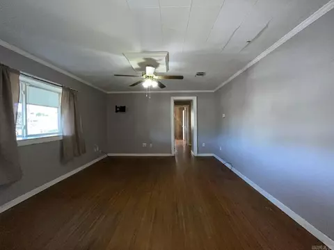 919 Roller Ave, De Queen, AR 71832 photo 4