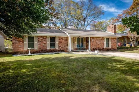312 Burnside Dr, Little Rock, AR 72205