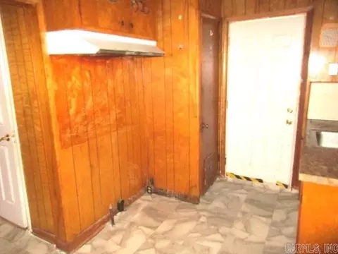 108 S Juniper St, Pine Bluff, AR 71601 photo 9