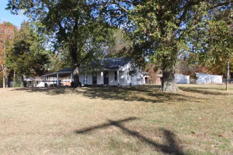1202 Maple St, Searcy, AR 72143