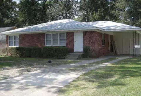 2906 Edgewood Dr, Pine Bluff, AR 71603 photo 1