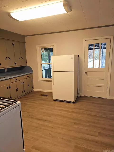 1628 E Highland, Malvern, AR 72104 photo 17