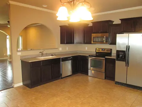 Kitchen - 95 Earnhardt Cir, Cabot, AR 72023 photo 1 of 4