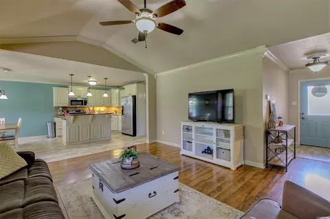 33 Castleton Dr, Ward, AR 72176 photo 9