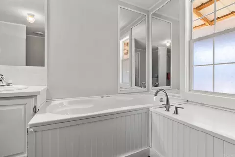 701 Highway 31, Romance, AR 72136 photo 21