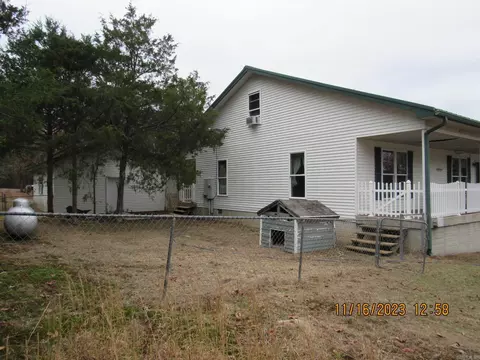 50 Devils Bluff Rd, Greers Ferry, AR 72067 photo 5