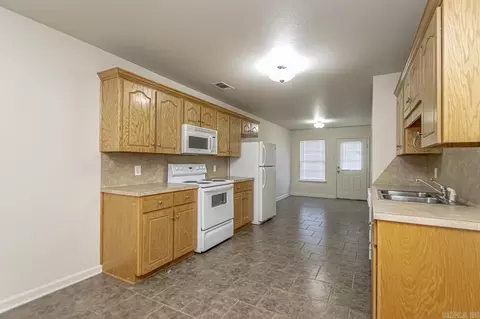 405-417 Scott St, Ward, AR 72176 photo 7