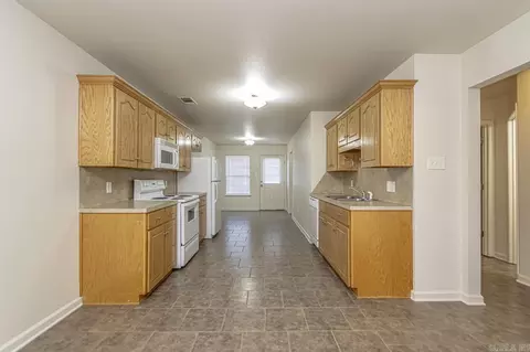 405-417 Scott St, Ward, AR 72176 photo 6