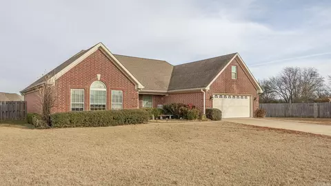 400 Fox Run, Trumann, AR 72472 photo 2