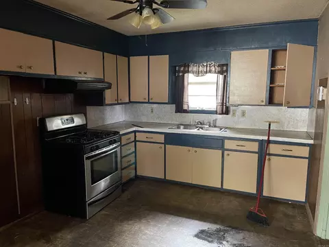 603 W Beebe Capps, Searcy, AR 72143 photo 5