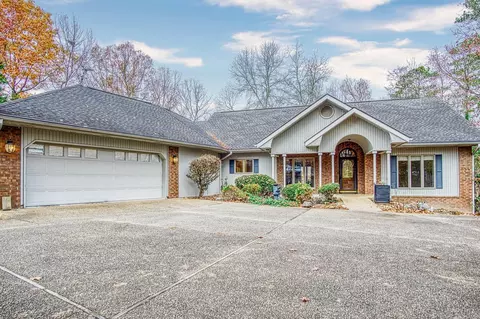 4 Resplandor Loop, Hot Springs Village, AR 71909