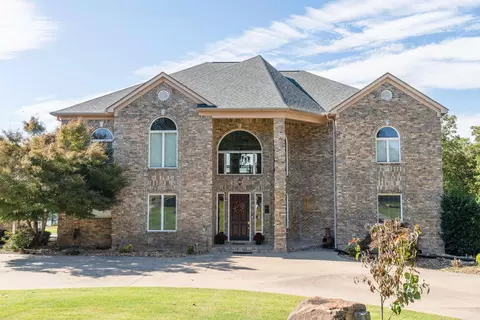 1822 Lakeshore Dr, Heber Springs, AR 72543