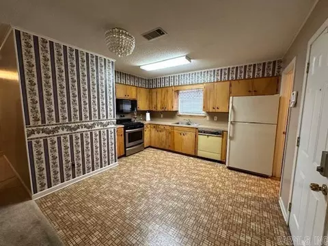 106 Willow Loop, Lonoke, AR 72086 photo 4