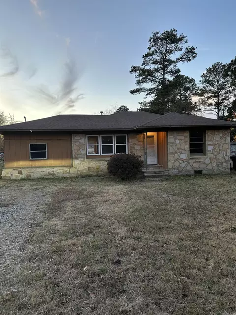 701 N Holly, Beebe, AR 72012 photo 1