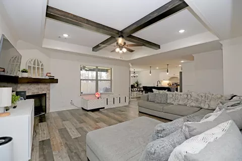 60 Cimarron Cir, Cabot, AR 72023 photo 3