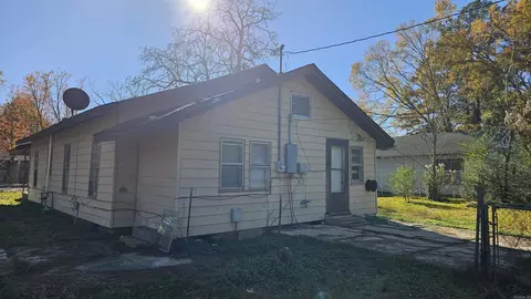 713 E Pine St, Gurdon, AR 71743 photo 6