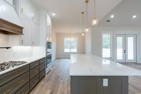 Kitchen - 46 Mckaskle Cv, Greenbrier, AR 72058 photo 5 of 7