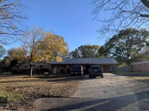 614 E Cedar St, Warren, AR 71671 photo 1
