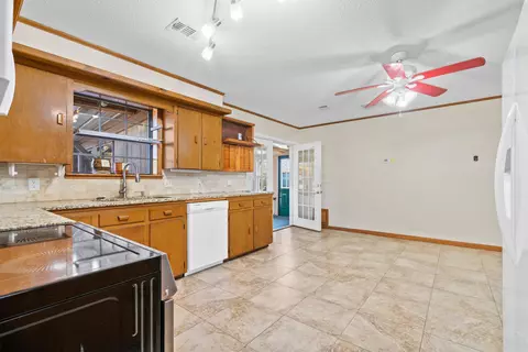 215 W Dickson St, Murfreesboro, AR 71958 photo 10