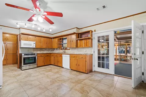 215 W Dickson St, Murfreesboro, AR 71958 photo 8
