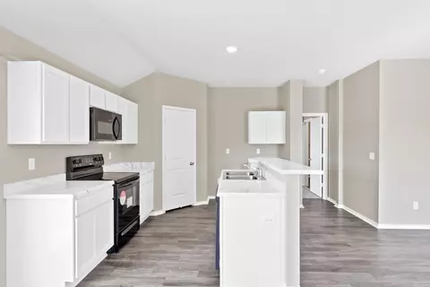 Kitchen - 4503 Olympic Dr, Benton, AR 72019 photo 1 of 5