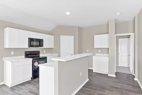 Kitchen - 4503 Olympic Dr, Benton, AR 72019 photo 2 of 5