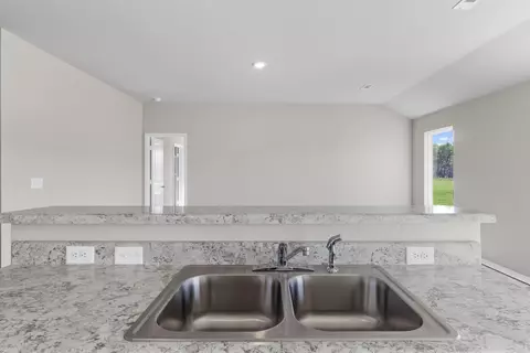 Kitchen - 4519 Olympic Dr, Benton, AR 72019 photo 1 of 4