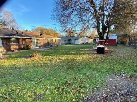 1204 Berkshire St, Pine Bluff, AR 71601 photo 7
